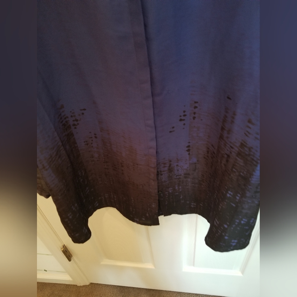 Blue and Black Ombre Blouse - Picture 3 of 4